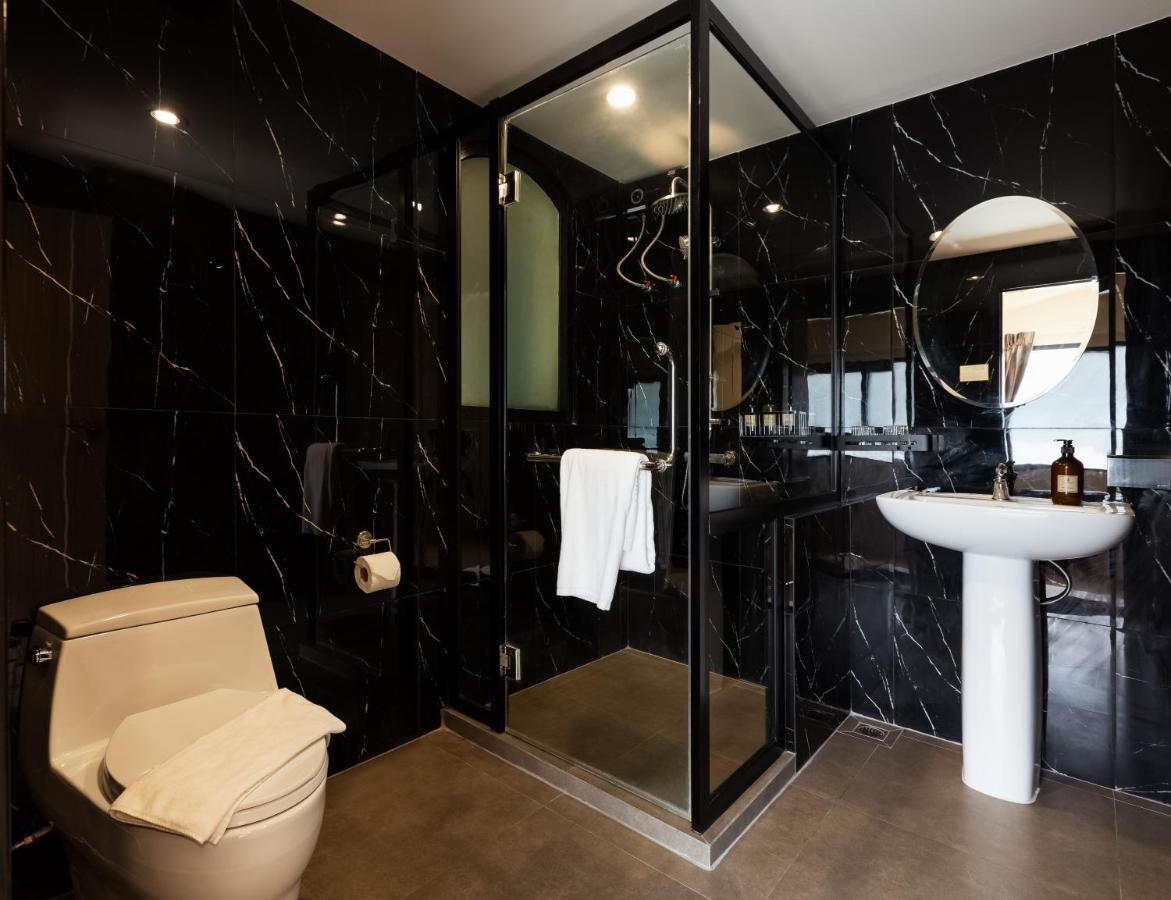 Heaven Boutique Hotel Бангкок Экстерьер фото